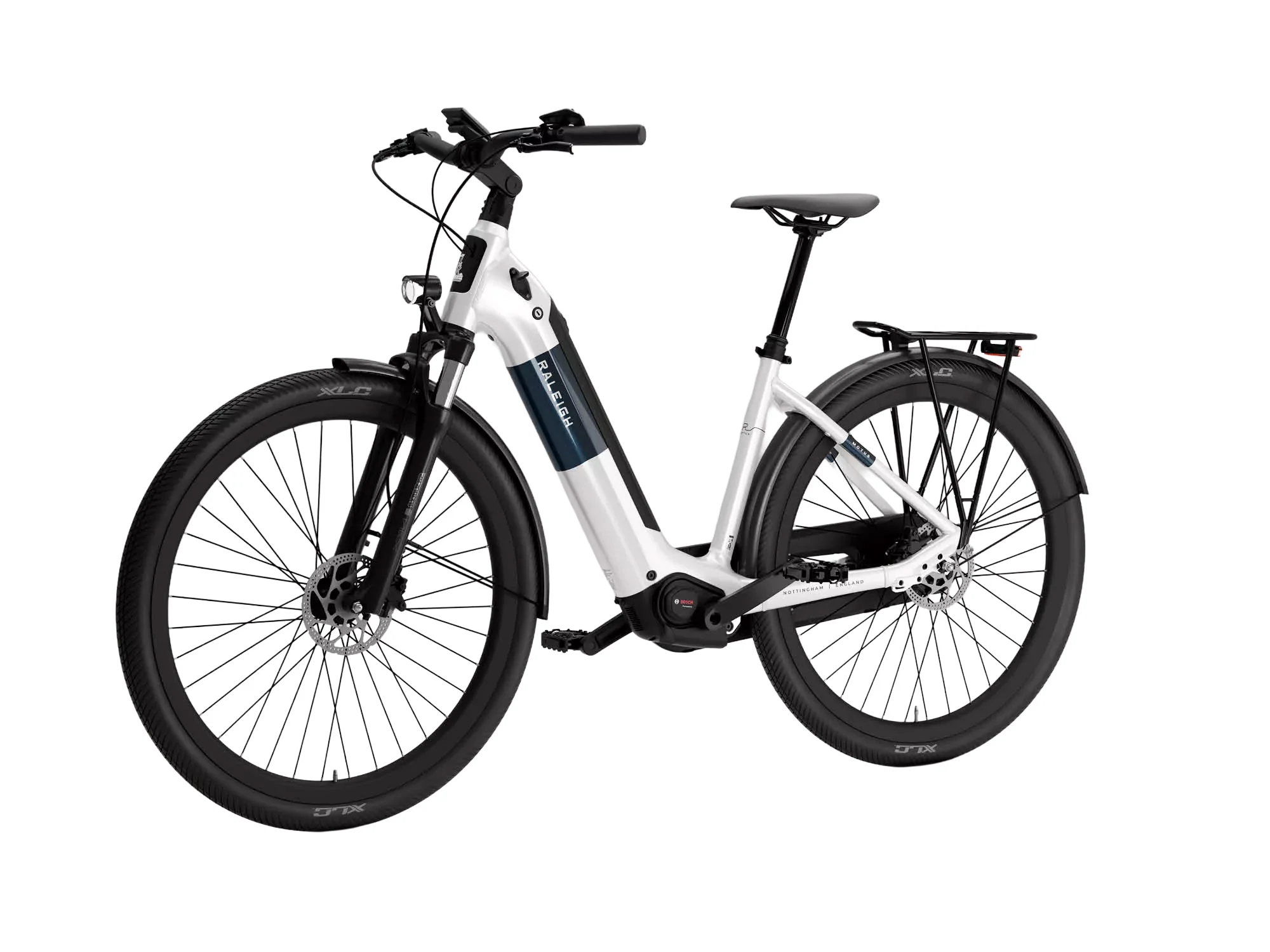 Motus Low Step Hub Gear Hybrid E-Bike - White - Image 4